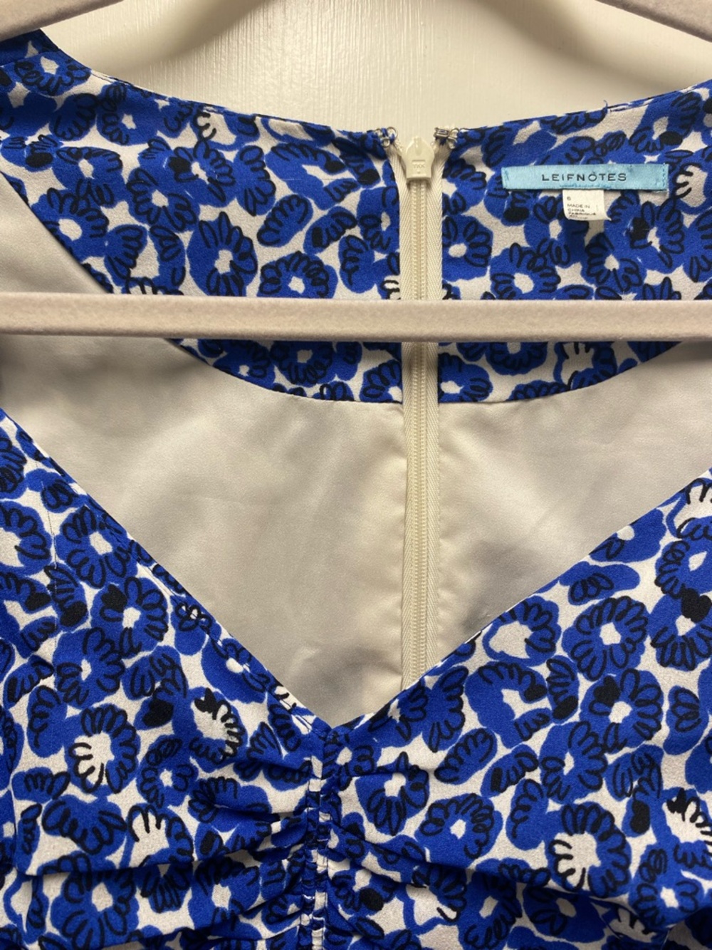 Anthropologie Blue and White Floral Print Romper - Leifnotes - Picture 5 of 6